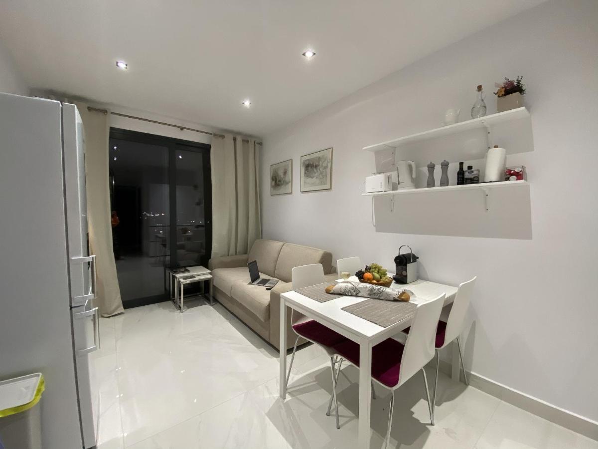 New Modern Deluxe Apartment In Kallithea Kallithea  エクステリア 写真