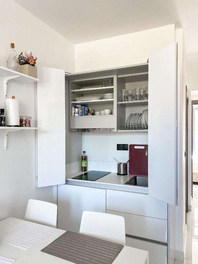 New Modern Deluxe Apartment In Kallithea Kallithea  エクステリア 写真